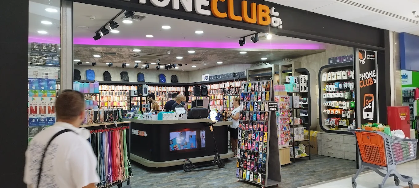 Phoneclub Πυλαία — Η είσοδος στο Εμπορικό Κέντρο Μακεδονία